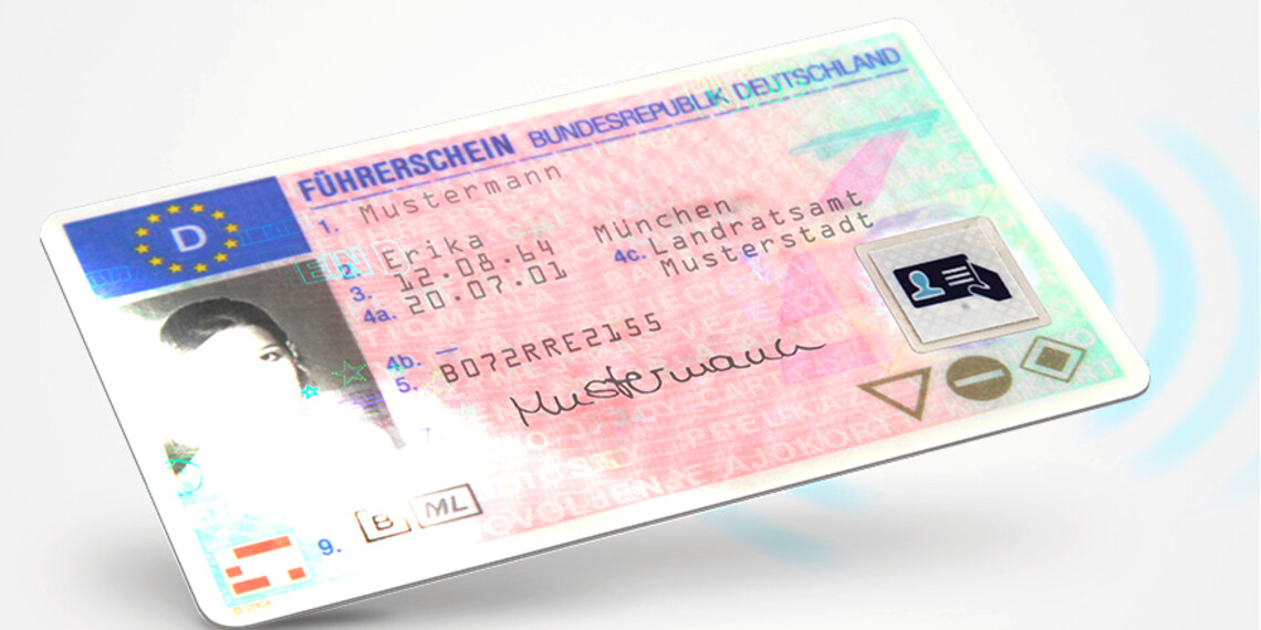 smart-LABEL Führerschein individuell bedruckbar | smart-TEC | © smart-TEC GmbH & Co. KG