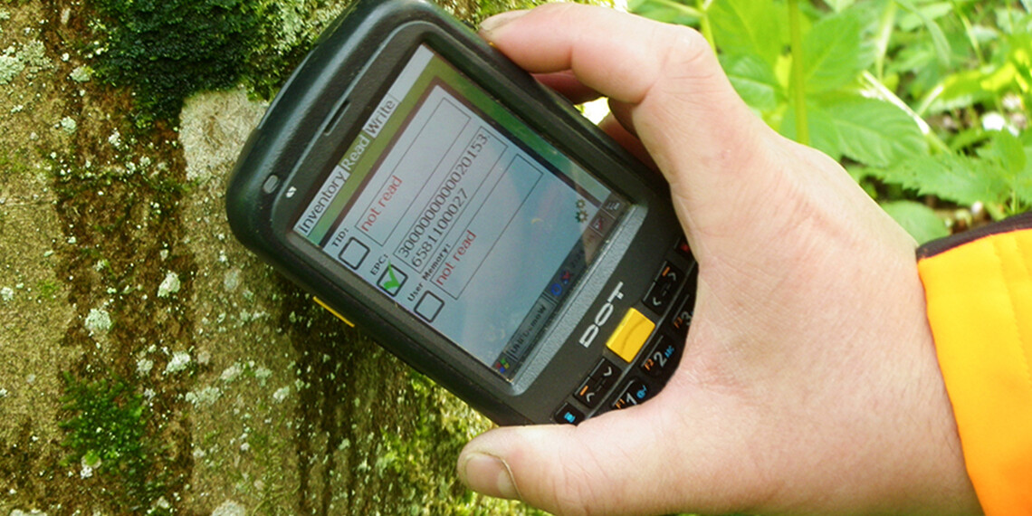 RFID zur eindeutigen Baumidentifikation | smart-TEC